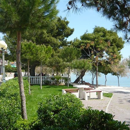 Hotel Tamaris Kaštela Dış mekan fotoğraf