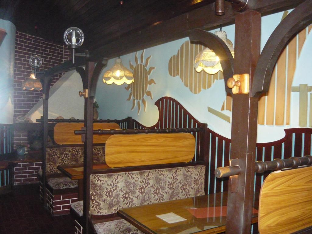 Hotel Tamaris Kaštela Dış mekan fotoğraf